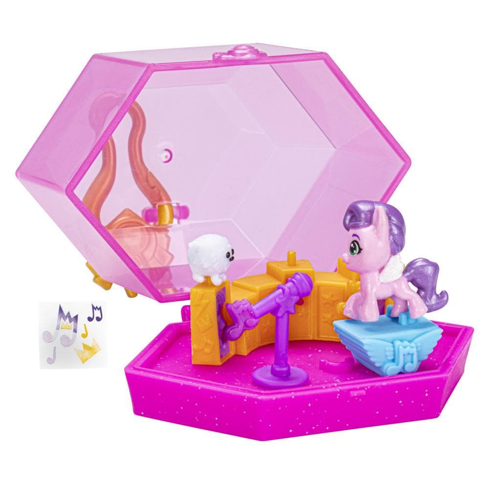 My Little Pony Mini World Magic Crystal Keychain Princess Pipp Petals Toy - Portable Playset, Accessories - Kids Ages 5+